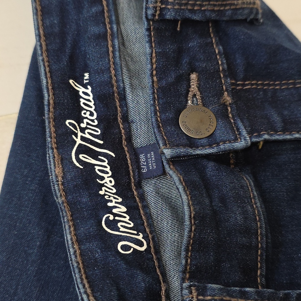 Universal Thread Mid Rising Jegging - Picture 13 of 15